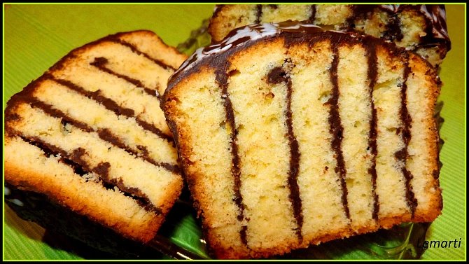 Řezaný čokoládový koláč