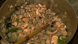 Rizoto s hlívou ústřičnou, se žampionky, bylinkami a sýrem