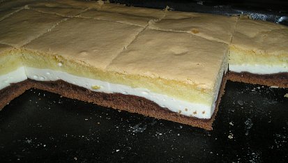 Tříbarevné tvarohové řezy
