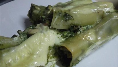 Zapečené cannelloni se špenátovou směsí