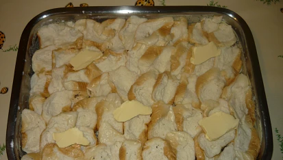 Žemlovka s mákem a švestkami