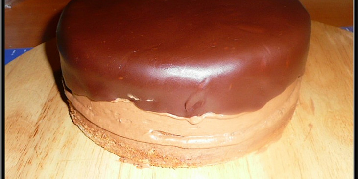 potažení horní plochy dortu