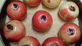 Dort s pečenými jablky