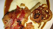 Kapoun na slanině, Kapoun na slanině