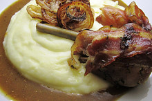 Kapoun na slanině