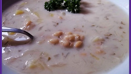 Koprová polévka na kyselo s fazolemi
