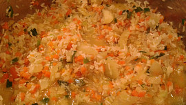 Kuřecí prsíčko s rokfórovým přelivem a zeleninovým rizotkem