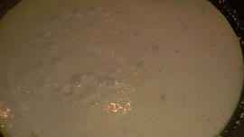 Kuřecí prsíčko s rokfórovým přelivem a zeleninovým rizotkem