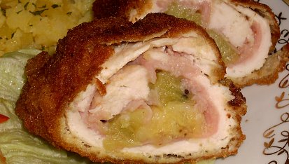 Kuřecí závitky s kiwi a banánem