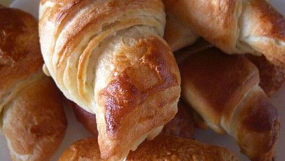 Máslové croissanty s omládkem