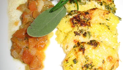 Noky po římsku s "omáčkou" z rajčat (Gnocchi alla romana di polenta)