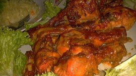 Ostřejší kuřecí  křidélka a paličky se zázvorovo -Tandoori marinádou
