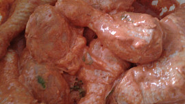 Ostřejší kuřecí  křidélka a paličky se zázvorovo -Tandoori marinádou