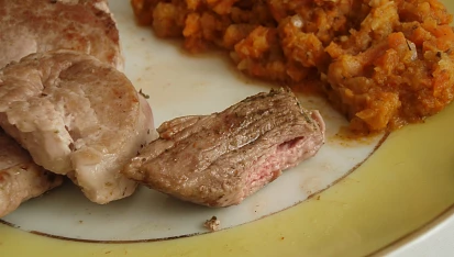Panenka se zeleninovým pyré