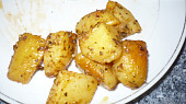 Plněné sýrové brambory, Bylinkové brambůrky - z vydlabaných vnitřků