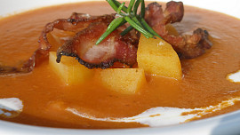 Rajčatovo - bramborová polévka