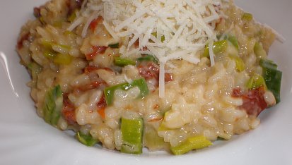 Risotto se sušenými rajčaty a pórkem