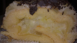 Roláda  žlutobílá  s třepacím krémem