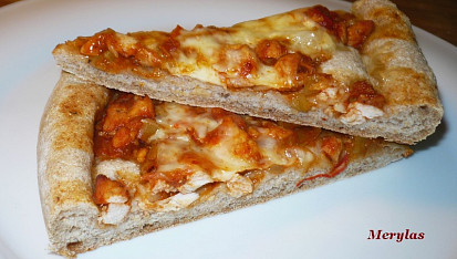 Slaný koláč s kuřecím masem, Slaná koláč na řezu.