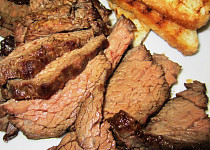 Steak z hovězího pupku – flank steak