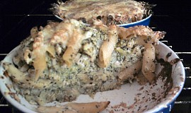 Penne v sýrovo-smetanové omáčce s kuřecím masem, brokolicí, česnekem a bazalkou
