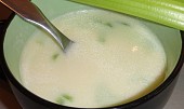 Sýrová polévka s řapíkatým celerem