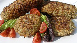 Bulgurové kebaby nebo karbanátky