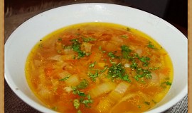 Cibulovo-celerová polévka
