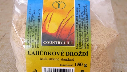 Čočková pomazánka s droždím a cibulí