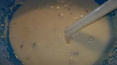 Čoko-bábovka z mikrovlnné trouby, připravené těsto...