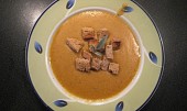 Krémová polévka z červené čočky s krutonky