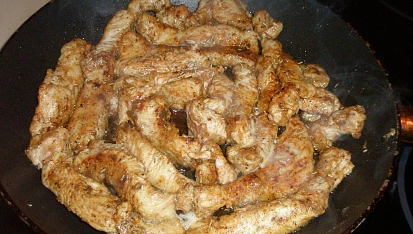Krůtí hadi na rozmarýnu a pomerančích