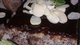 Lahodné řezy z máku a jablíček