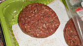 Mletý jelení steak se zeleninou