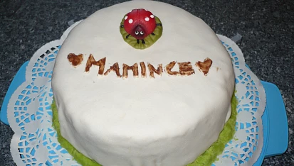 Potahovaný dort pro maminku