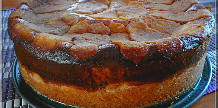 Tvaroho makový dortořez (po vychlazení venku z formy)