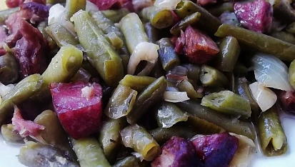 Uzené maso ve fazolkách-rychlé a jednoduché, detail...