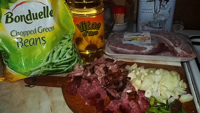 Uzené maso ve fazolkách-rychlé a jednoduché, ingredience...