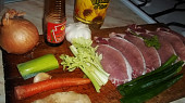 Vepřové se zázvorem, řapíkatém celeru a sojové omáčce, ingredience...