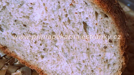 "Bajvočko" (podmáslový chléb s pizza moukou)