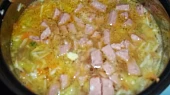 Buřtíková polévka s celerem a hlívou ústřičnou, vaříme...