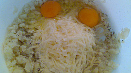 Květákovo-sýrové karbanátky