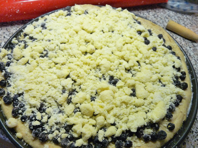 Kynutý borůvkový koláč od Tejajky - CRISP, vrstvy na koláči připravené