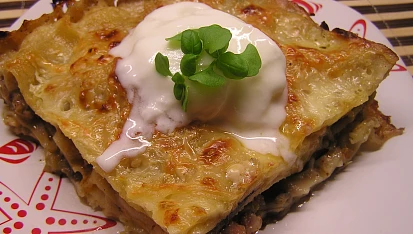Lasagne s masem a lilkem