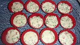 Medvědí muffiny s klobásou