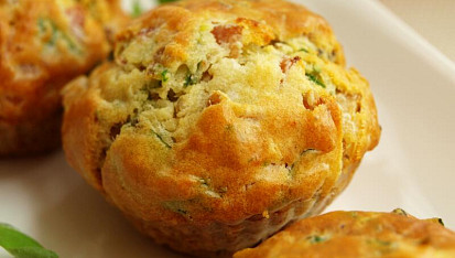 Medvědí muffiny s klobásou