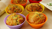 Medvědí muffiny s klobásou
