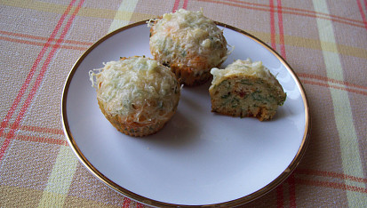 Medvědí muffiny s klobásou