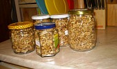 Ořechy k uskladnění (Ořechy z mikrovlnky)