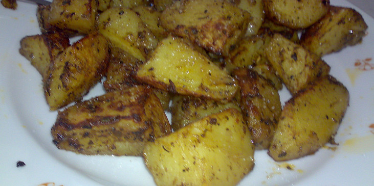 Pikantní pečené brambory